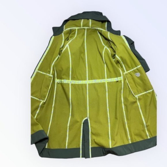 Lululemon Everyday Yoga Jacket  in Ivy Green - Picture 5 of 6